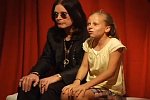 Ozzy Osbourne erschreckt Leute